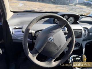 LANCIA Ypsilon usata, con Chiusura centralizzata