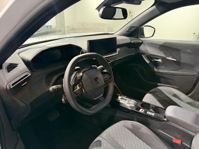 PEUGEOT 2008 usata, con Controllo automatico clima