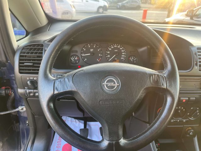 OPEL Zafira usata, con Volante in pelle