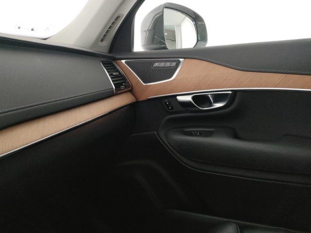 VOLVO XC90 usata, con USB