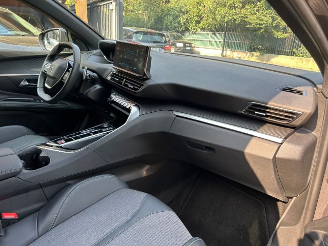 PEUGEOT 5008 usata, con Climatizzatore