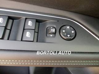 PEUGEOT 2008 usata, con Volante multifunzione