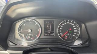 VOLKSWAGEN Amarok usata, con USB