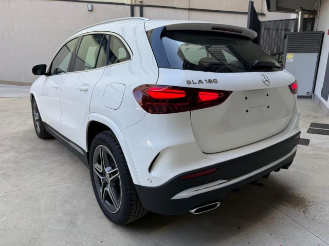 MERCEDES-BENZ GLA 180 usata, con Airbag laterali