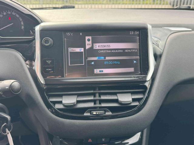 PEUGEOT 208 usata, con USB