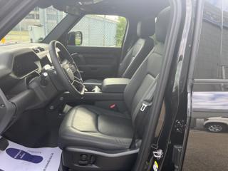LAND ROVER Defender usata, con Park Distance Control