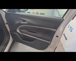 JEEP Avenger usata 23
