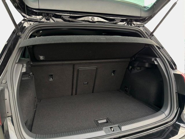 VOLKSWAGEN Golf usata, con Cruise Control