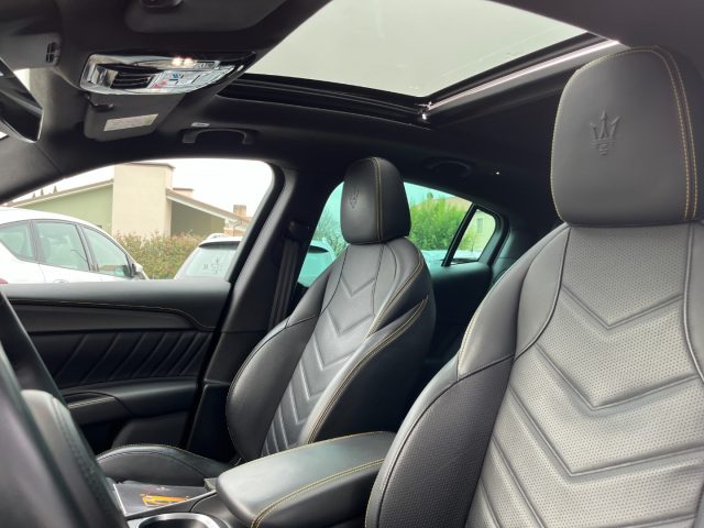 MASERATI Grecale usata, con Climatizzatore