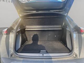 PEUGEOT 2008 usata, con Sensori di parcheggio anteriori