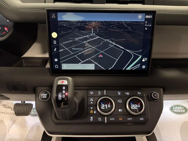 LAND ROVER Defender usata, con Sistema di navigazione