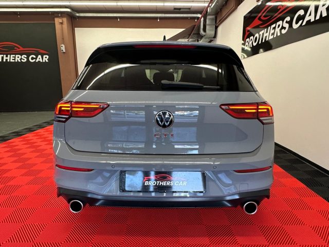 VOLKSWAGEN Golf GTI usata, con Autoradio