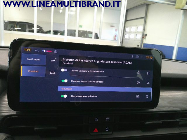 JEEP Avenger usata, con Autoradio digitale