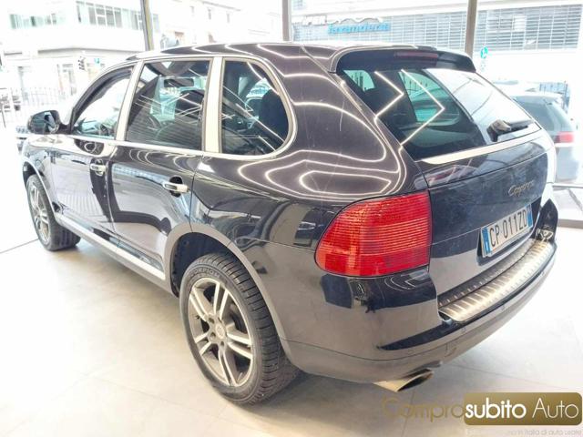 PORSCHE Cayenne usata, con Autoradio