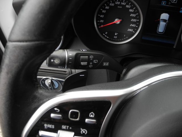 MERCEDES-BENZ GLC 220 usata, con Supporto lombare