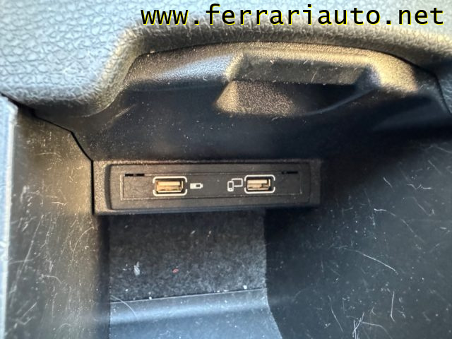 MERCEDES-BENZ CLA 200 usata, con Interni in pelle