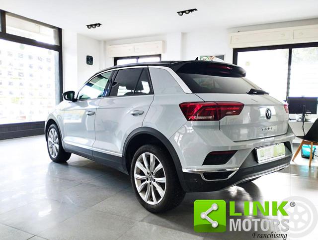 VOLKSWAGEN T-Roc usata, con Autoradio