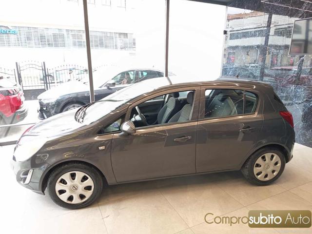 OPEL Corsa usata, con Climatizzatore
