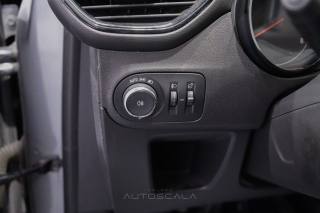 OPEL Crossland X usata, con USB