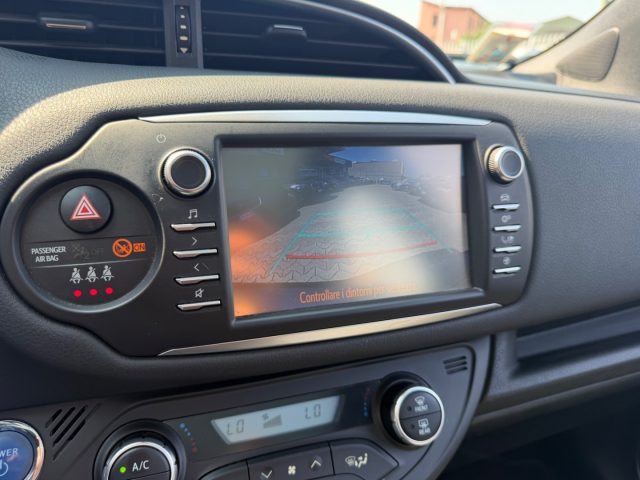 TOYOTA Yaris usata, con Sistema di navigazione