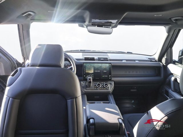 LAND ROVER Defender usata 11