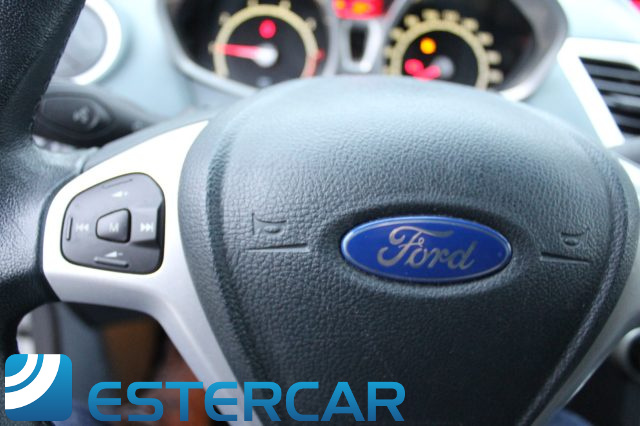 FORD Fiesta usata, con Vivavoce