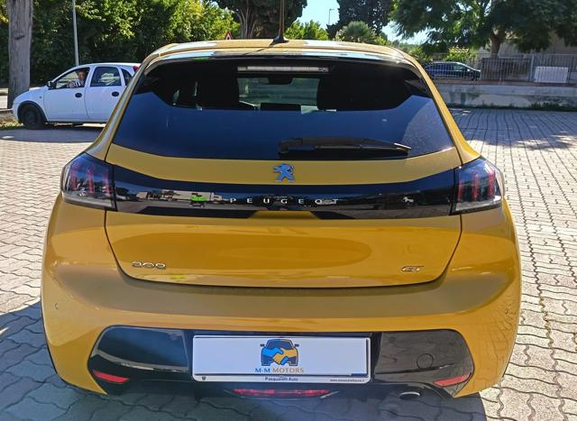 PEUGEOT 208 usata, con Autoradio