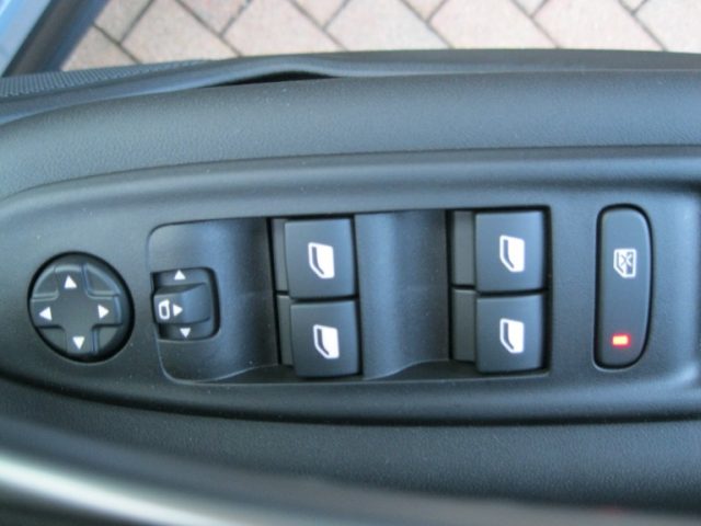 JEEP Avenger usata, con Sistema di navigazione