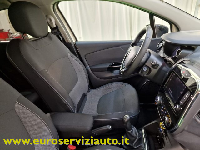 RENAULT Captur usata 39