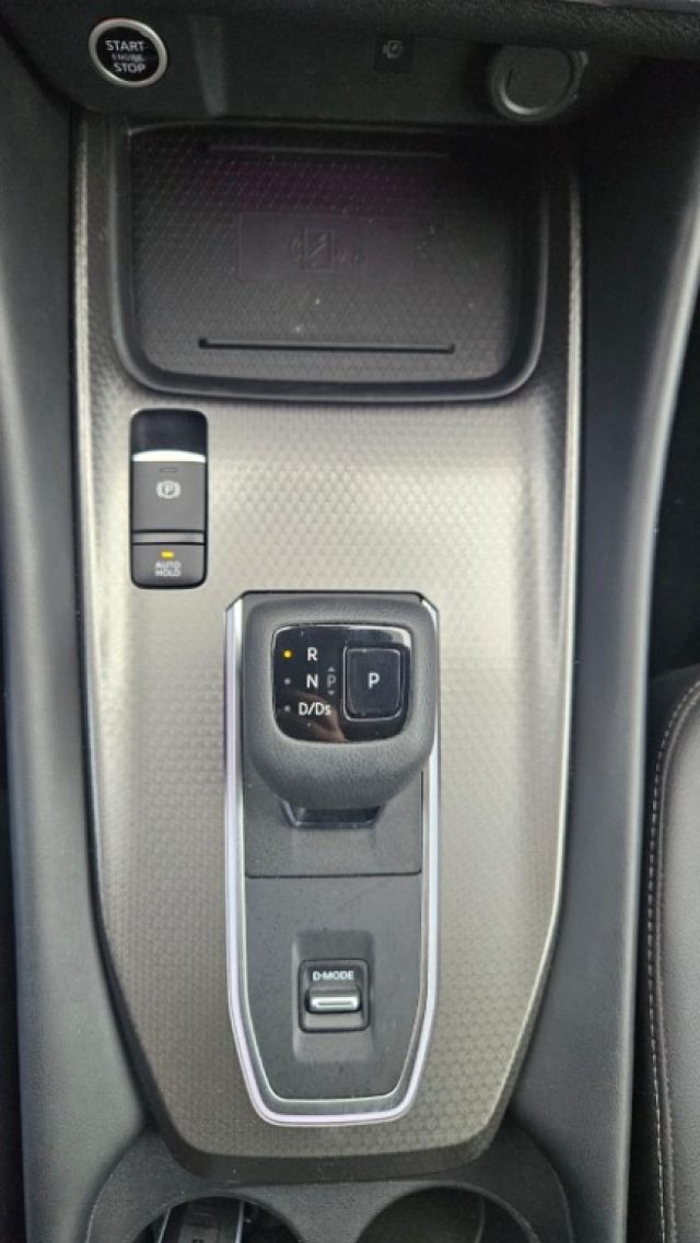 NISSAN Qashqai usata, con Volante in pelle