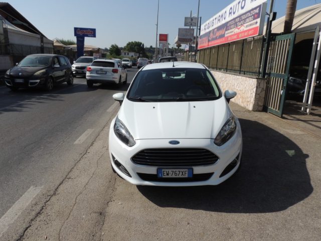 FORD Fiesta usata, con ABS