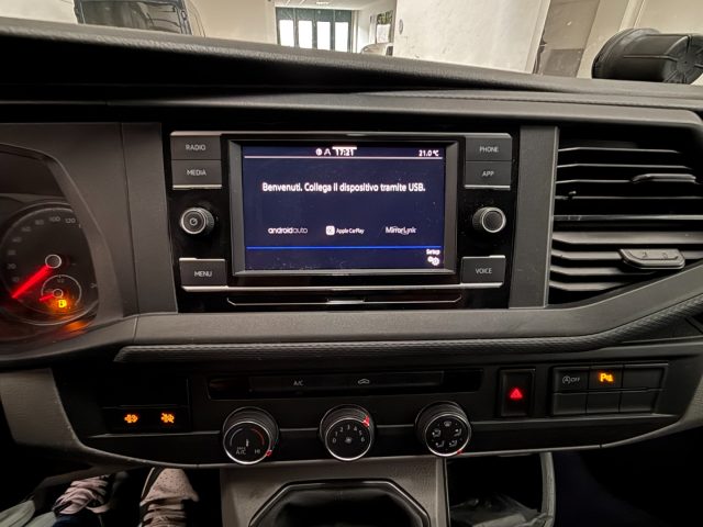 VOLKSWAGEN Transporter usata, con Touch screen
