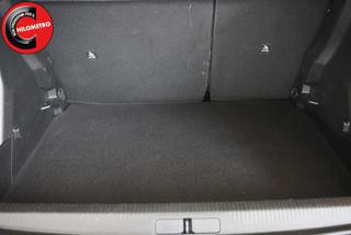 PEUGEOT 2008 usata, con Autoradio