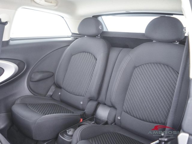 MINI Cooper D usata 9