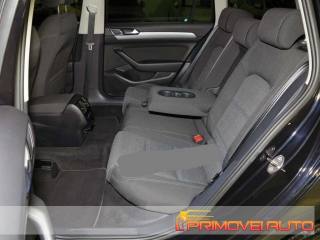 VOLKSWAGEN Passat Variant usata, con Airbag laterali