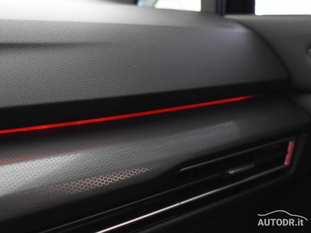 VOLKSWAGEN Golf usata, con Sensori di parcheggio anteriori