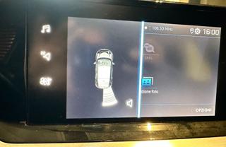 PEUGEOT 208 usata, con USB