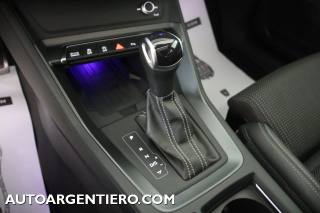 AUDI Q3 usata, con Sensori di parcheggio anteriori