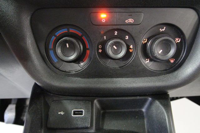 FIAT Doblo usata, con USB