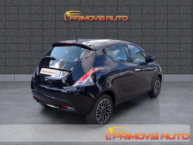 LANCIA Ypsilon usata, con Airbag