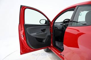 LANCIA Ypsilon usata, con Autoradio