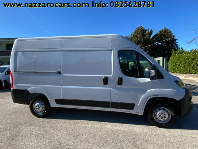 PEUGEOT Boxer usata, con Airbag