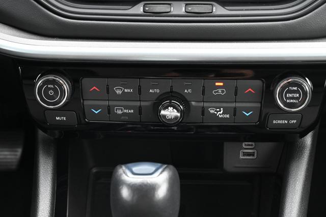 JEEP Compass usata, con Park Distance Control