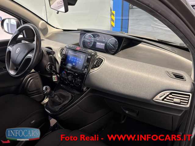 LANCIA Ypsilon usata, con Servosterzo