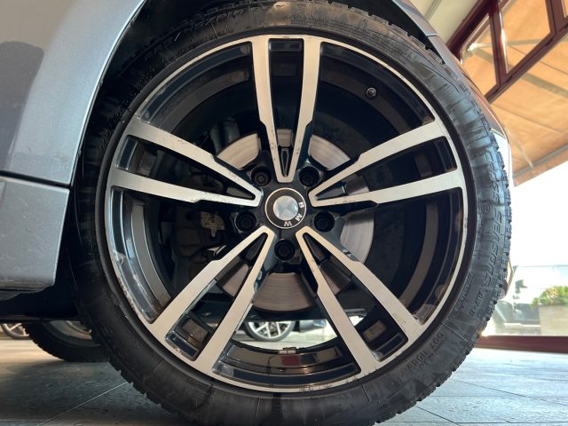 BMW 320 usata, con Fari Xenon