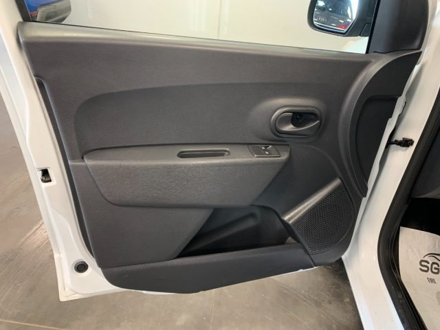 DACIA Dokker usata, con Sensore di luce