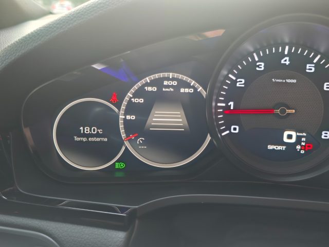 PORSCHE Cayenne usata, con Bluetooth