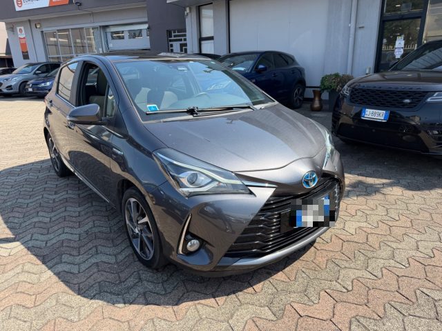 TOYOTA Yaris usata, con Autoradio