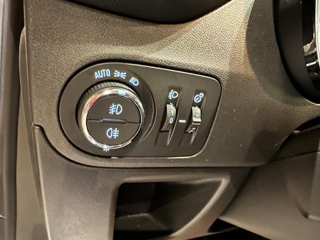 OPEL Crossland usata, con Sensore di pioggia