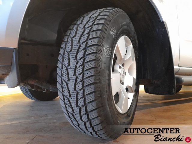 NISSAN Navara usata, con Autoradio